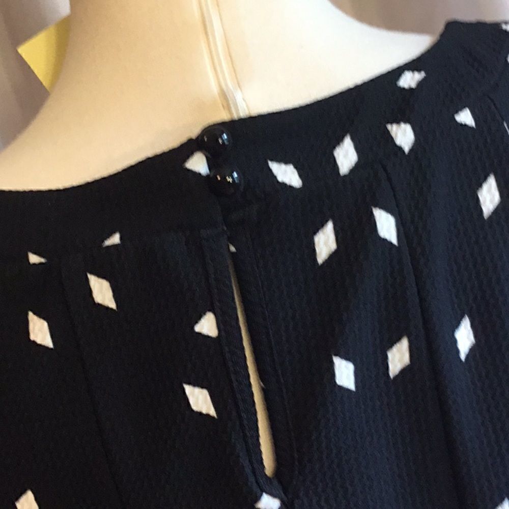 Sleeveless dress in waffle weave poly blend small - Picture 12 of 15